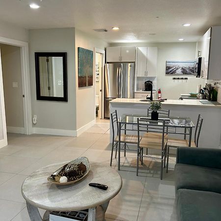 Close To Everything! Perfect Basecamp For Wpb West Palm Beach Exterior photo